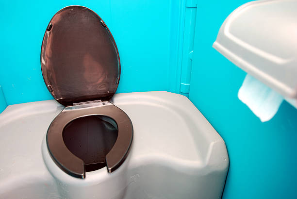 Best Portable toilet rental cost  in Louise, TX