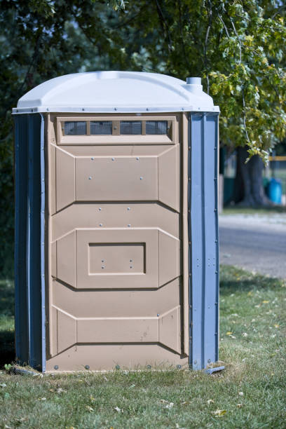 Portable Toilet Options We Offer in Louise, TX